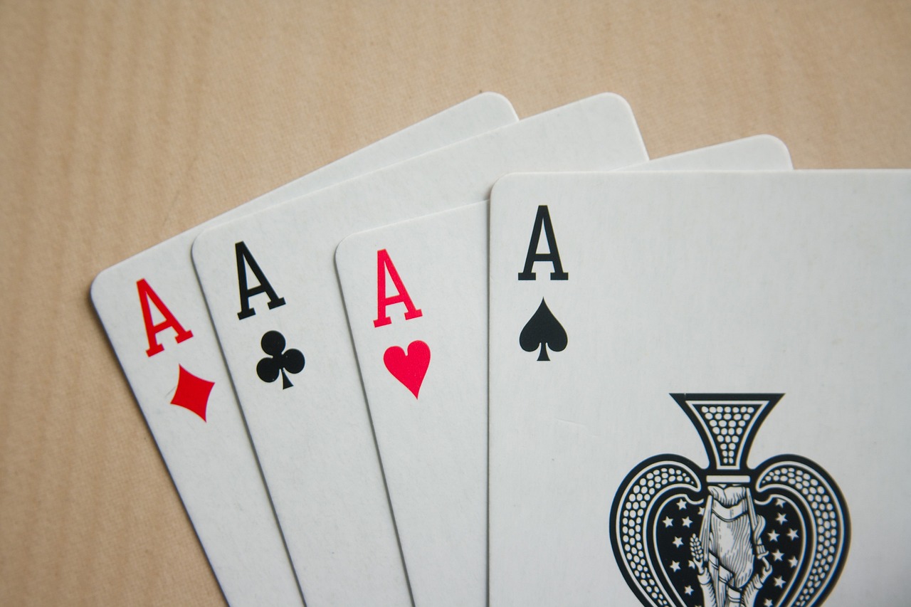 The Real Reasons Everyone Prefers Online Poker